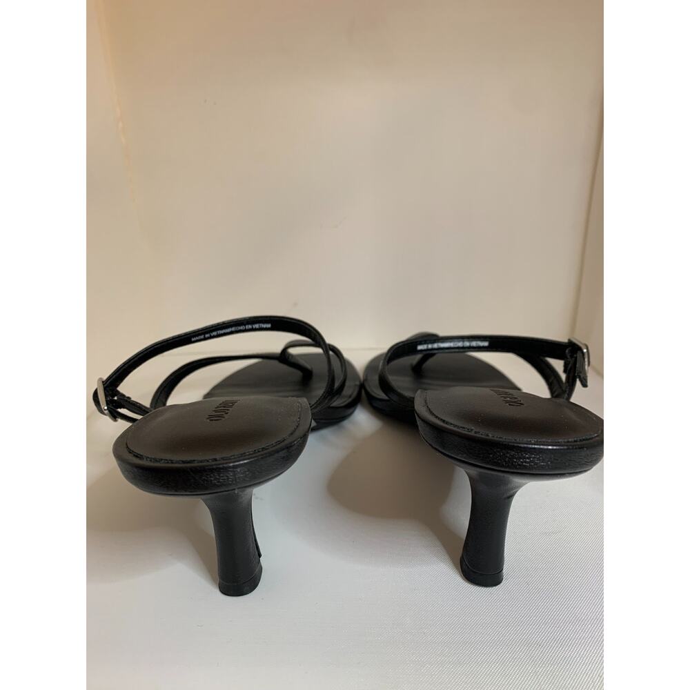Old Navy Kitten Heel Black Thong Sandals Women's 10 NEW - Picture 4 of 7